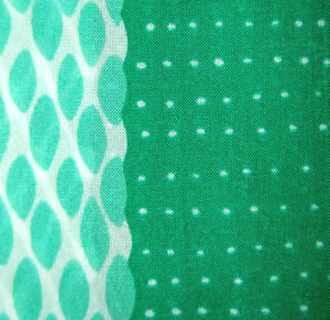 Long green design scarf made in Italy