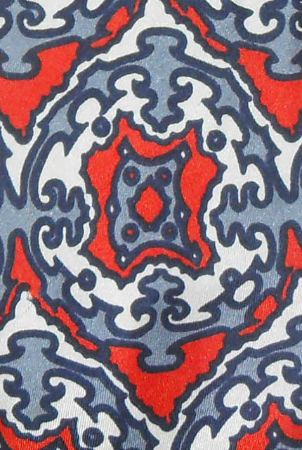 Gentleman silk tie with a red, white and blue design
