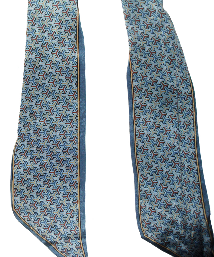 Silk foulard with a geometric design by Oscar de la Renta