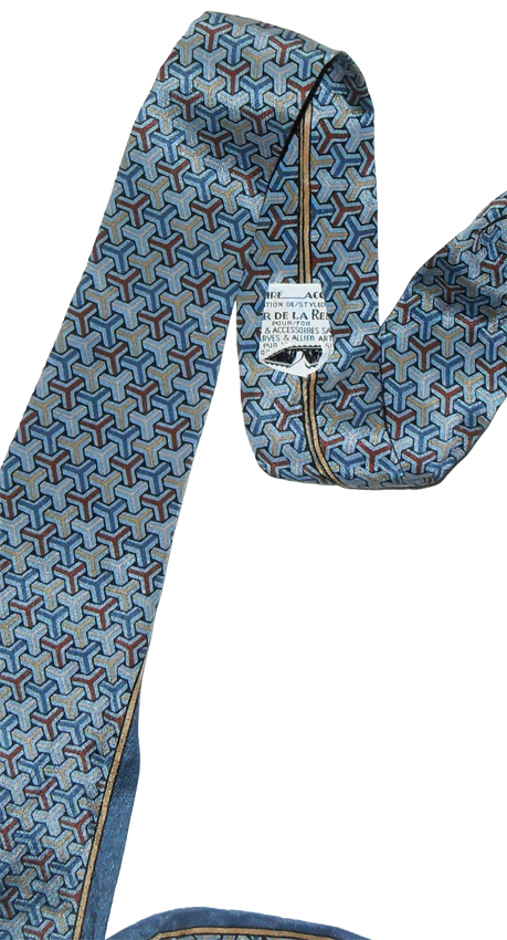 Silk foulard with a geometric design by Oscar de la Renta