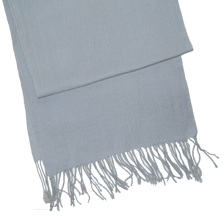 Grey merino wool scarf with fringed ends