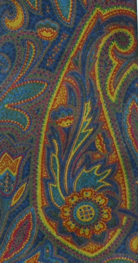 Large paisley design vintage silk tie