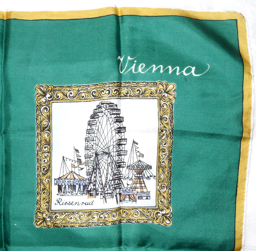 Vintage souvenir scarf - Vienna